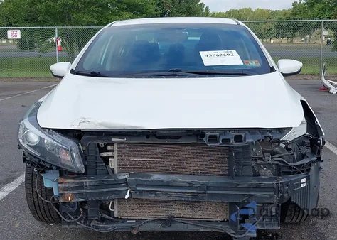 2018 Kia Forte Lx из США, поврежденный, VIN 3KPFL4A76JE231031